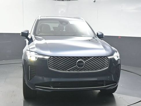 Used 2026 Volvo XC90 B6 Plus w/ Protection Package Premier AWD/4WD image 3