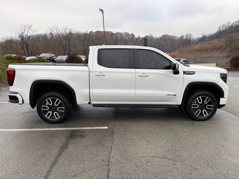 Used 2023 GMC Sierra 1500 AT4 w/ AT4 Premium Package image 6