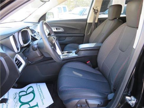 Used 2016 Chevrolet Equinox LT image 3