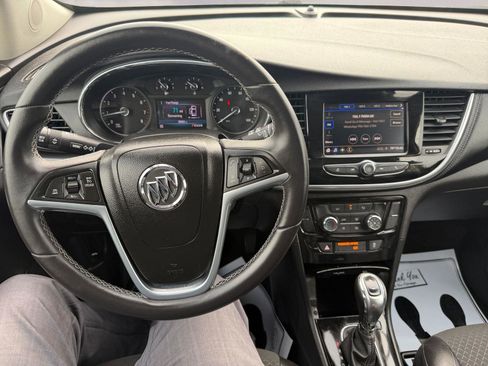 Used 2022 Buick Encore Preferred w/ Safety Package image 10