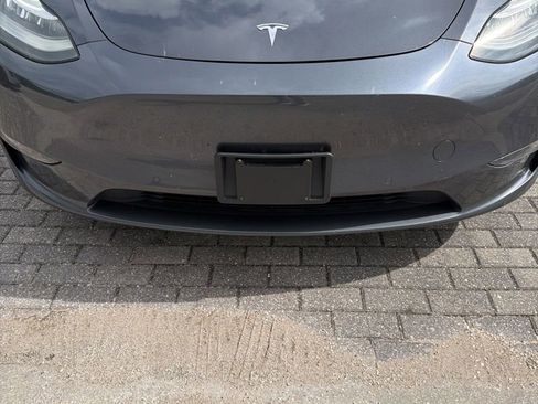 Used 2021 Tesla Model Y Long Range AWD/4WD image 3
