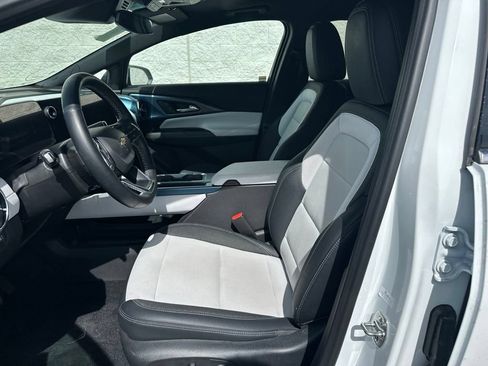 Used 2024 Chevrolet Equinox EV LT w/ LPO, Blackout Package FWD image 9