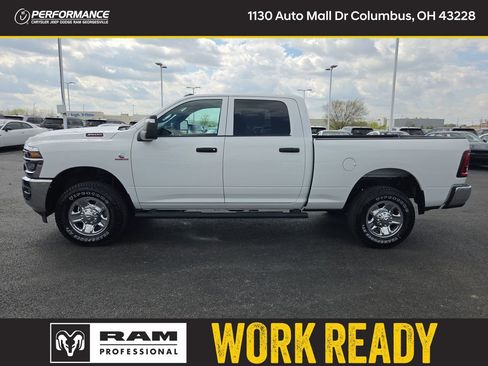 New 2026 RAM 3500 Tradesman AWD/4WD image 4
