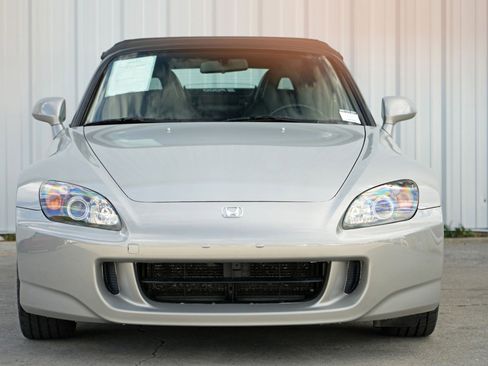 Used 2004 Honda S2000 image 6