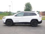 Used 2023 Jeep Cherokee Altitude Lux image 2