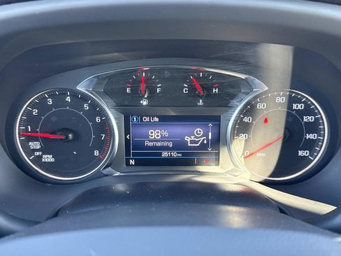 Used 2022 GMC Acadia SLE w/ Driver Convenience Package image 11