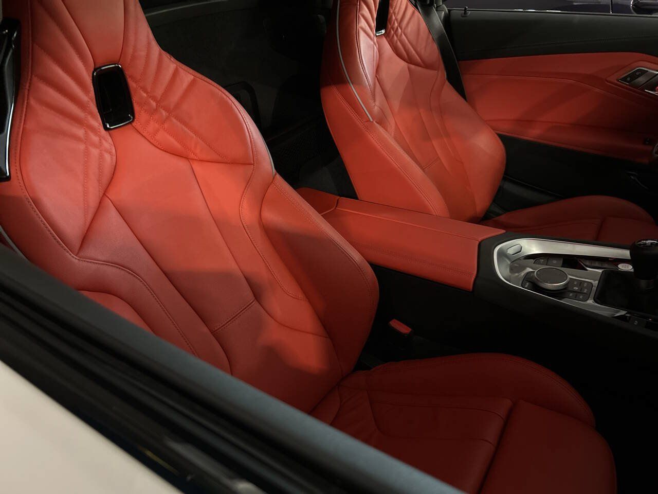 Used 2025 BMW Z4 M40i w/ Edition RWD image 11