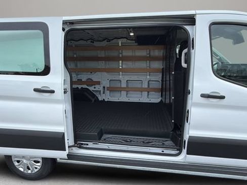Used 2025 Ford Transit 250 Low Roof w/ Exterior Upgrade Package RWD image 38
