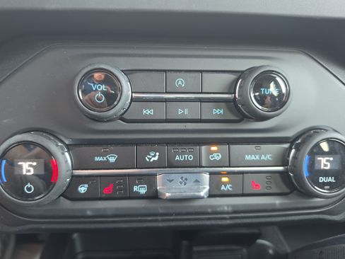 Used 2025 Ford Bronco Badlands AWD/4WD image 27