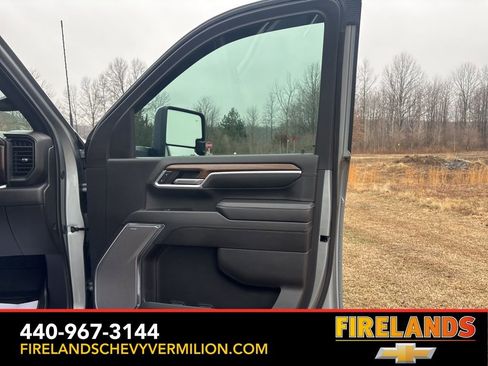 Certified 2024 Chevrolet Silverado 3500 High Country w/ Technology Package image 45