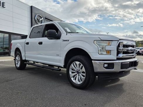 Used 2017 Ford F150 XLT image 15