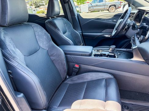 Used 2025 Lexus RX 450h AWD w/ Convenience Package image 15