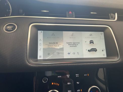 Used 2023 Land Rover Range Rover Evoque S image 6