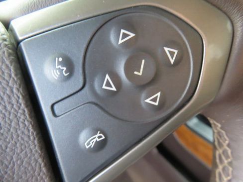 Used 2016 Chevrolet Silverado 2500 High Country w/ Duramax Plus Package image 21