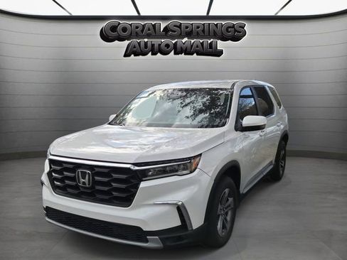 Used 2023 Honda Pilot EX-L image 3