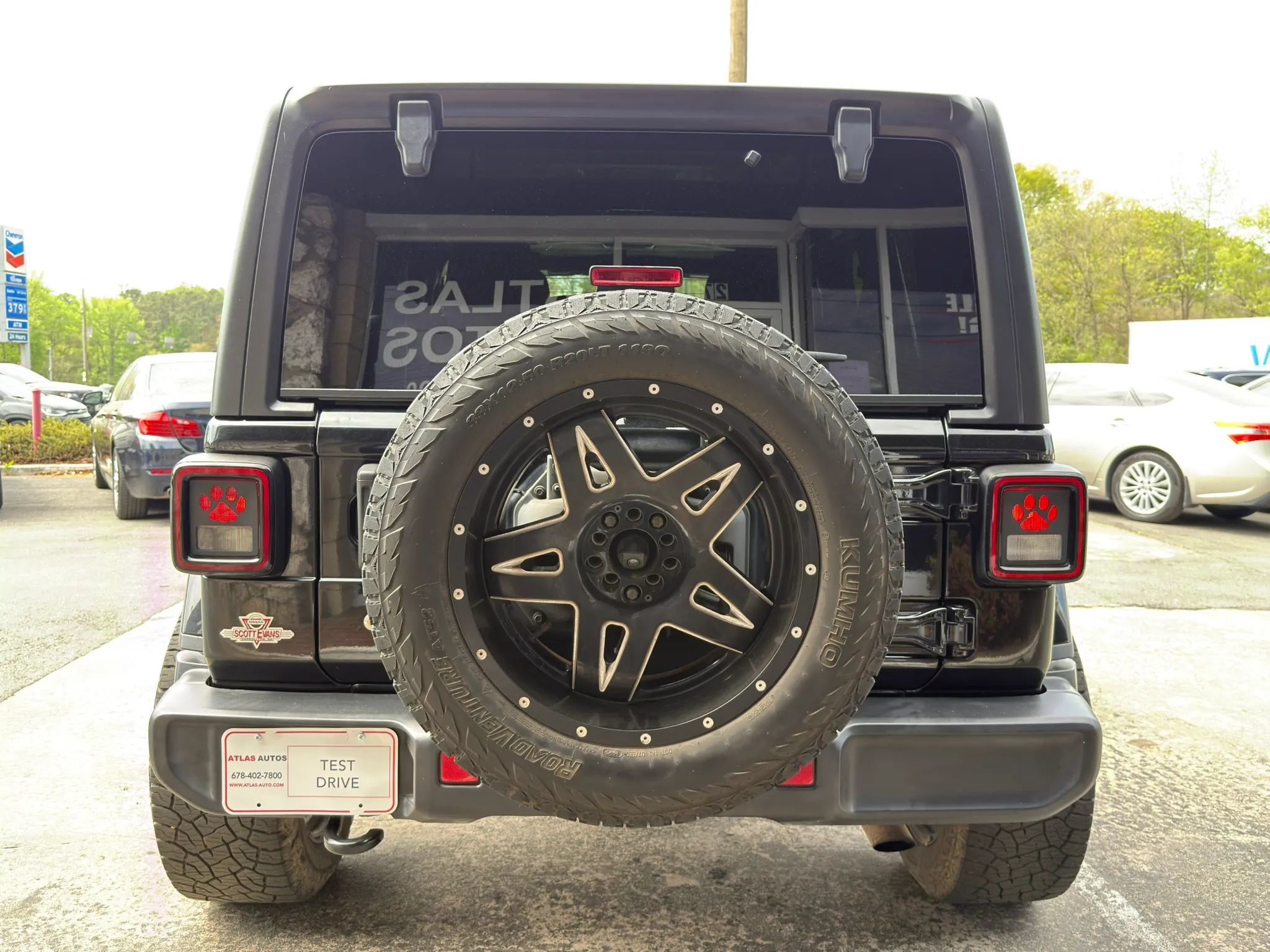 Used 2020 Jeep Wrangler Unlimited Sahara AWD/4WD image 7