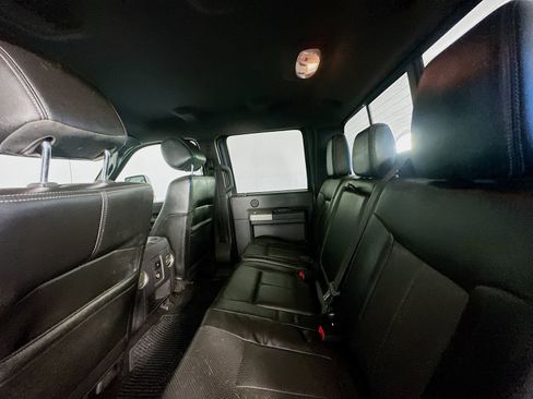 Used 2015 Ford F250 Lariat w/ Lariat Interior Package AWD/4WD image 23
