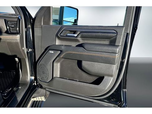 Used 2024 GMC Sierra 2500 AT4 w/ AT4 Premium Plus Package image 23