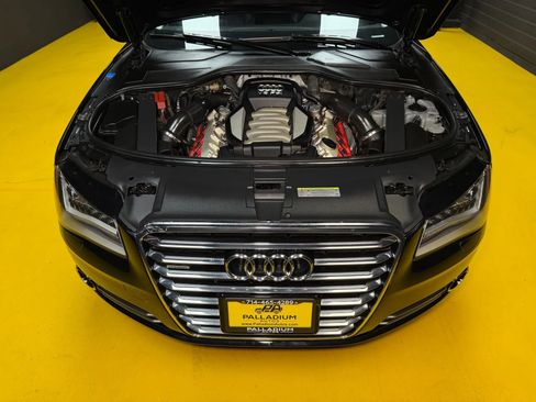 Used 2012 Audi A8 L 4.2 image 56