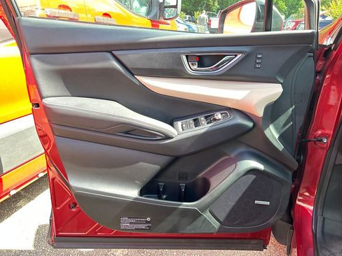 Used 2020 Subaru Ascent Limited w/ Technology Package AWD/4WD image 9