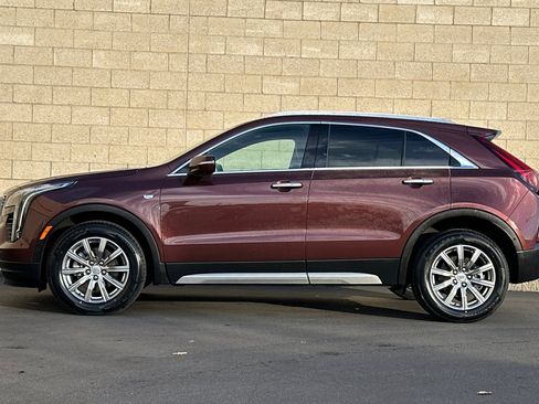 Certified 2023 Cadillac XT4 Premium Luxury w/ Technology Package image 7