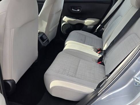 Used 2025 Honda HR-V LX image 11