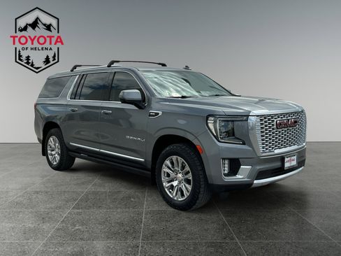 Used 2022 GMC Yukon XL Denali AWD/4WD image 7