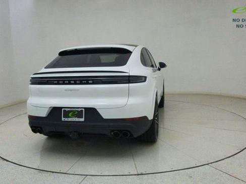 Used 2024 Porsche Cayenne Coupe AWD/4WD image 68