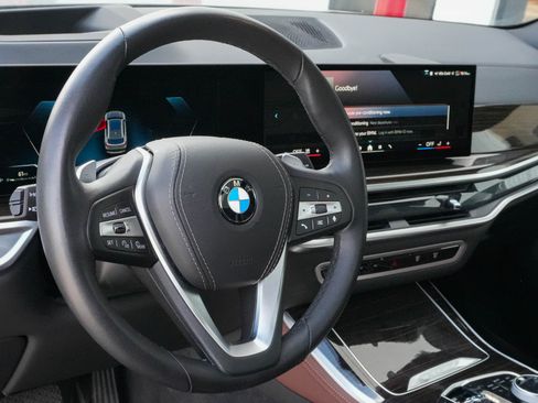 Certified 2025 BMW X5 xDrive40i w/ Executive Package AWD/4WD image 9