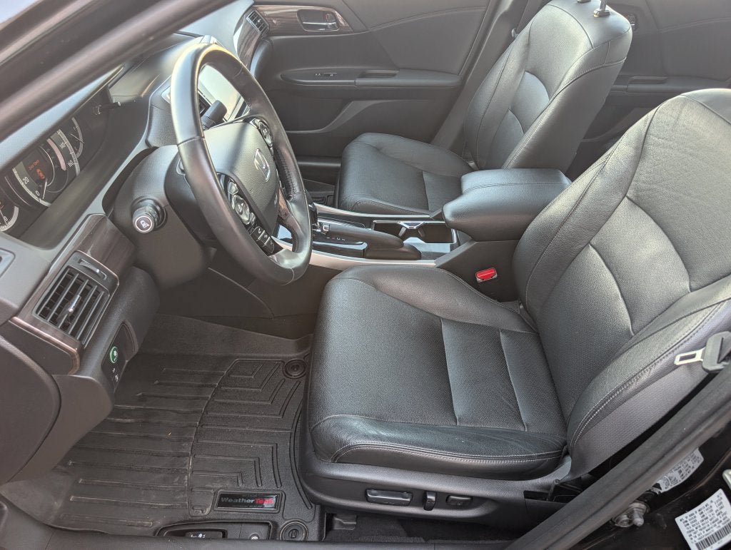 Used 2017 Honda Accord EX-L image 13