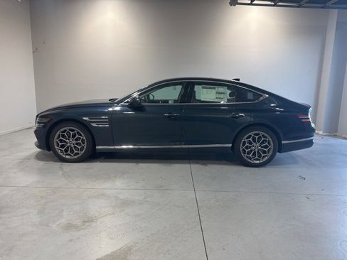 Used 2024 Genesis G80 2.5T w/ Advanced Package image 11