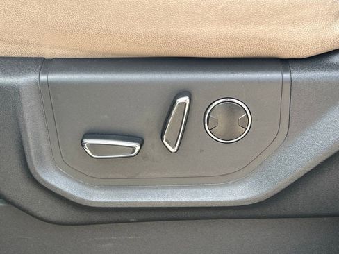 Used 2024 Ford Expedition Max Limited image 30