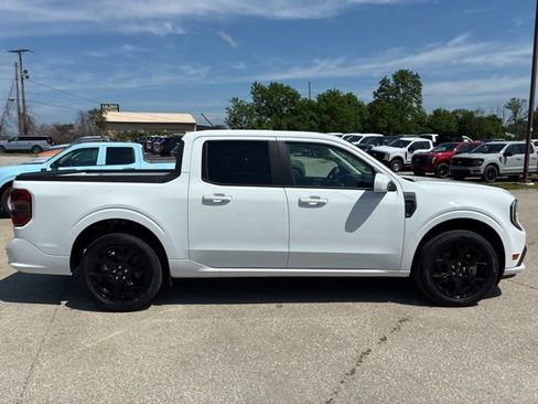 Used 2025 Ford Maverick Lobo AWD/4WD image 9