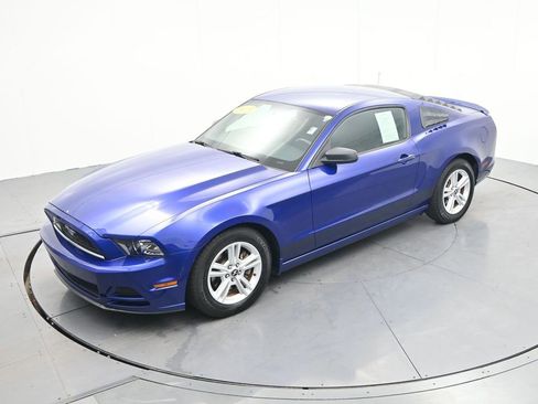 Used 2013 Ford Mustang Coupe image 22