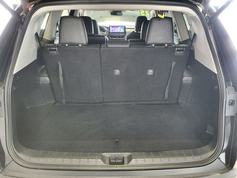Used 2025 Toyota Grand Highlander AWD image 24