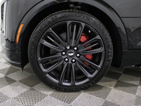 New 2026 Cadillac Lyriq V image 40