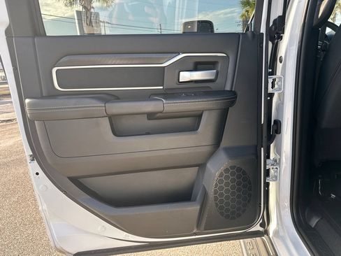 Used 2025 RAM 2500 Big Horn AWD/4WD image 13