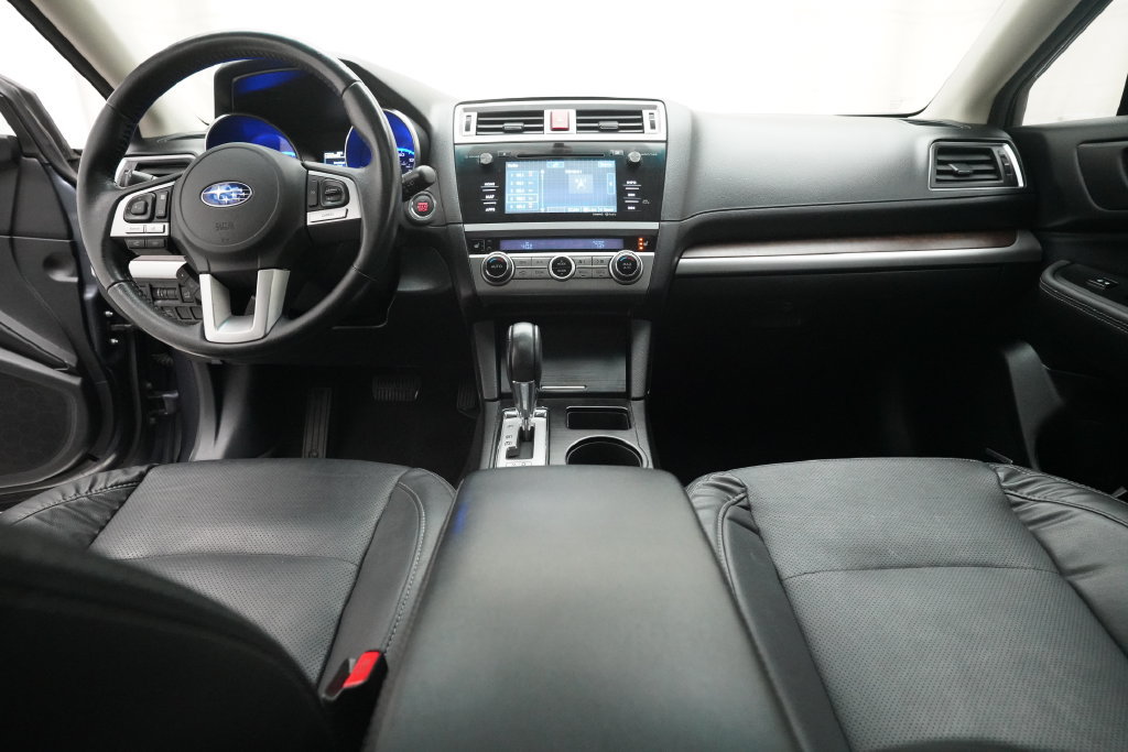 Used 2016 Subaru Outback 2.5i Limited AWD/4WD image 5
