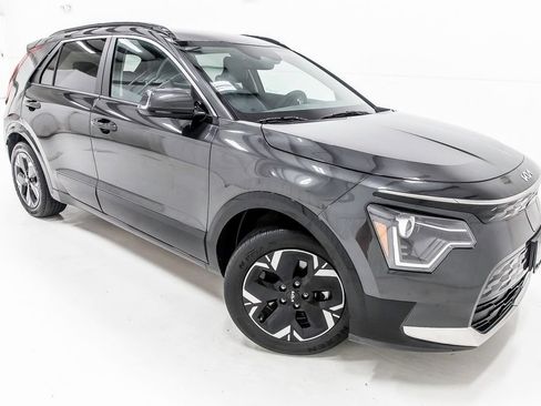 Used 2024 Kia Niro Wind FWD image 9