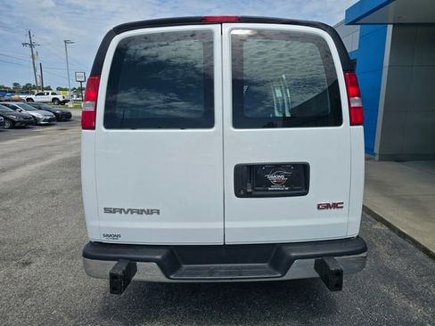 Used 2024 GMC Savana 2500 w/ Driver Convenience Package RWD image 4