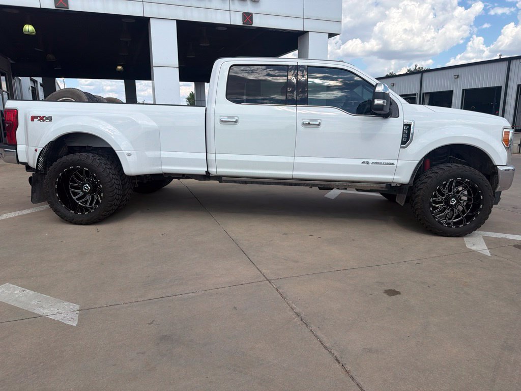 Used 2017 Ford F350 King Ranch w/ King Ranch Ultimate Package AWD/4WD image 2
