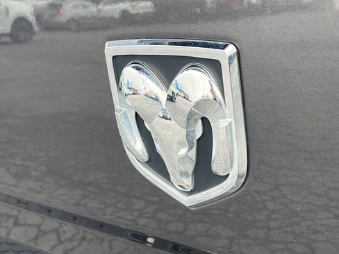 Used 2017 RAM 1500 Laramie image 8