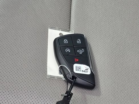 Used 2024 Chevrolet Silverado 1500 LTZ AWD/4WD image 29