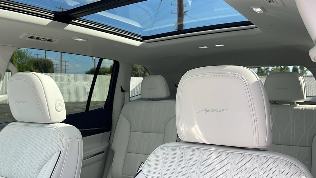 New 2027 Buick Enclave Avenir AWD/4WD image 13