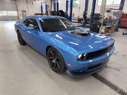 Used 2018 Dodge Challenger R/T Scat Pack RWD image 8