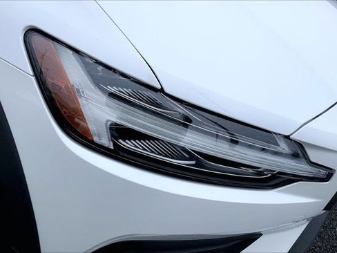 Used 2025 Volvo V60 B5 Cross Country Plus image 28