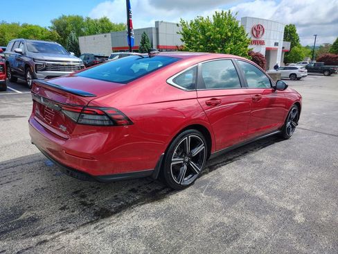Used 2024 Honda Accord Sport image 4