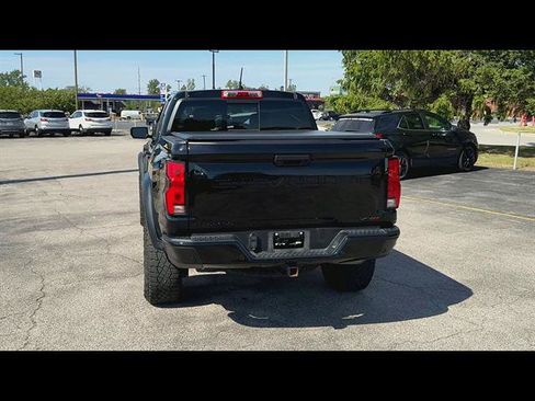 Used 2024 Chevrolet Colorado ZR2 w/ ZR2 Convenience Package III AWD/4WD image 31