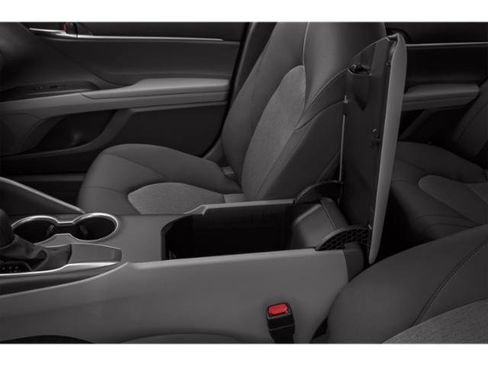 Used 2021 Toyota Camry LE AWD/4WD image 14