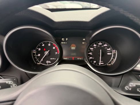 Used 2018 Alfa Romeo Stelvio Sport w/ Quick Order Package 22J Sport image 16